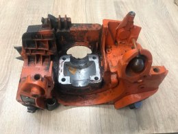 HUSQVARNA 240E KARTER OBUDOWA SILNIKA ZBIORNIK