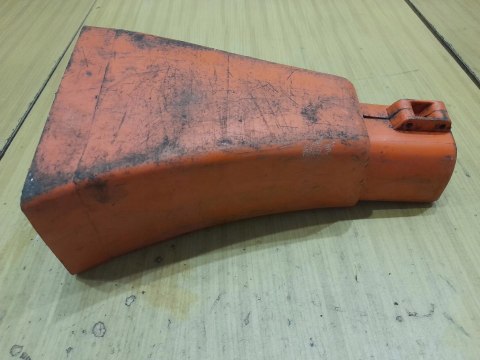 HUSQVARNA 240R ZBIORNIK PALIWA BAK OBUDOWA HUSQVARNA 240R ZBIORNIK PALIWA BAK OBUDOWA
