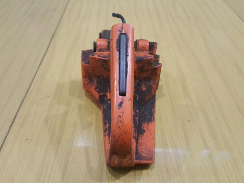 HUSQVARNA 242 RĄCZKA GAZU OBUDOWA ZBIORNIK UCHWYT HUSQVARNA 242 RĄCZKA GAZU OBUDOWA ZBIORNIK UCHWYT