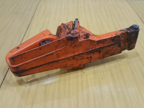 HUSQVARNA 242 RĄCZKA GAZU OBUDOWA ZBIORNIK UCHWYT HUSQVARNA 242 RĄCZKA GAZU OBUDOWA ZBIORNIK UCHWYT