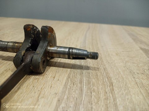 HUSQVARNA 24R WAŁ KORBOWY KORBOWÓD HUSQVARNA 24R WAŁ KORBOWY KORBOWÓD