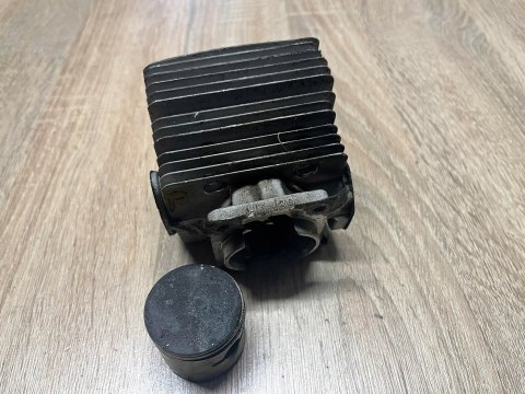 MR.GARDENER BM 4141 AC CYLINDER TŁOK ORYGINAŁ KPL MR.GARDENER BM 4141 AC CYLINDER TŁOK ORYGINAŁ KPL