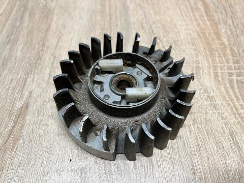 STEEL 5200 MAGNETO KOŁO MAGNESOWE STEEL 5200 MAGNETO KOŁO MAGNESOWE
