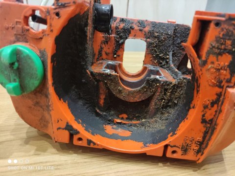 HUSQVARNA 225 H 60 KARTER OBUDOWA BLOK SILNIKA HUSQVARNA 225 H 60 KARTER OBUDOWA BLOK SILNIKA