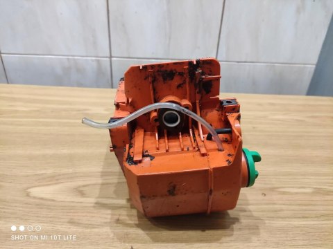 HUSQVARNA 225 H 60 KARTER OBUDOWA BLOK SILNIKA HUSQVARNA 225 H 60 KARTER OBUDOWA BLOK SILNIKA