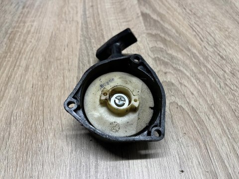 MITSUBISHI TL 26 SZARPAK STARTER OBUDOWA OSŁONA MITSUBISHI TL 26 SZARPAK STARTER OBUDOWA OSŁONA