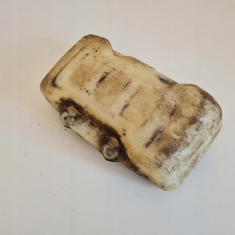 MITSUBISHI TU43 ZBIORNIK PALIWA BAK MITSUBISHI TU43 ZBIORNIK PALIWA BAK