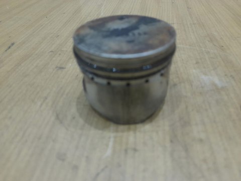 MOTOPOMPA BENZA BRP 100 KARTER CYLINDER TŁOK KPL MOTOPOMPA BENZA BRP 100 KARTER CYLINDER TŁOK KPL