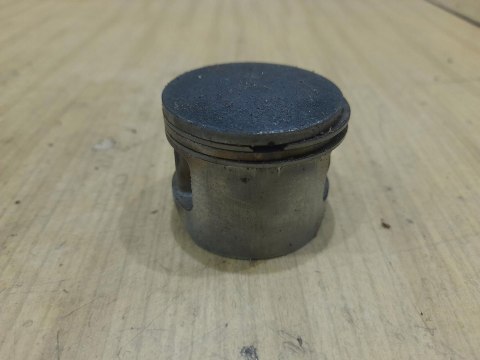 BASIC MKS 4640 CYLINDER TŁOK ORYGINAŁ KOMPLET BASIC MKS 4640 CYLINDER TŁOK ORYGINAŁ KOMPLET