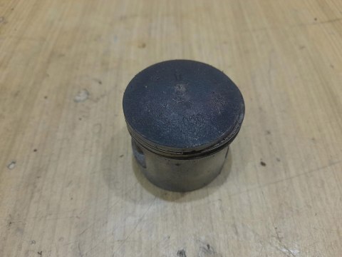 BASIC MKS 4640 CYLINDER TŁOK ORYGINAŁ KOMPLET BASIC MKS 4640 CYLINDER TŁOK ORYGINAŁ KOMPLET