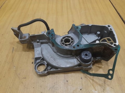 BASIC MKS 4640 KARTER OBUDOWA SILNIKA KORPUS POŁÓWKA BASIC MKS 4640 KARTER OBUDOWA SILNIKA KORPUS POŁÓWKA