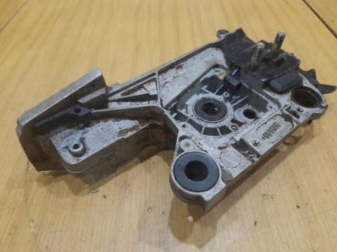 BASIC MKS 4640 KARTER OBUDOWA SILNIKA KORPUS POŁÓWKA BASIC MKS 4640 KARTER OBUDOWA SILNIKA KORPUS POŁÓWKA