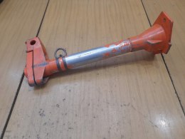 HUSQVARNA 140 R UCHWYT MOCOWANIE OBEJMA