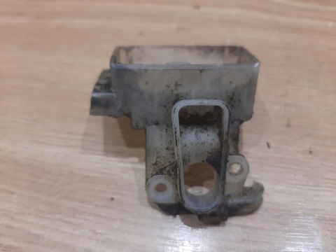 HUSQVARNA 223L PODSTAWA MOCOWANIE OBUDOWA HUSQVARNA 223L PODSTAWA MOCOWANIE OBUDOWA