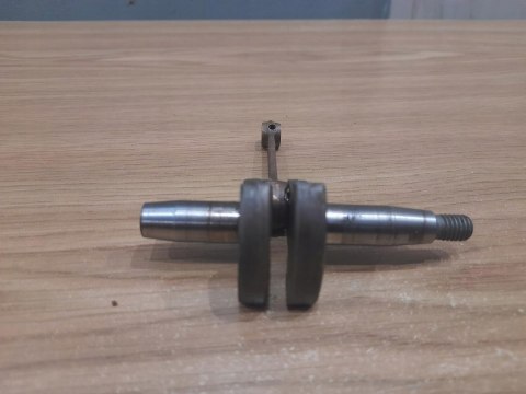 MITSUBISHI KAAZ TM 10 WAŁ KORBOWY KORBOWÓD MITSUBISHI KAAZ TM 10 WAŁ KORBOWY KORBOWÓD