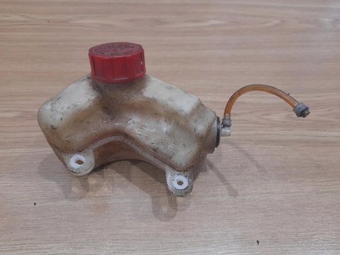 MITSUBISHI KAAZ TM 10 ZBIORNIK PALIWA BAK MITSUBISHI KAAZ TM 10 ZBIORNIK PALIWA BAK
