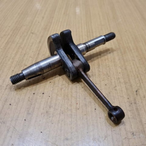 MITSUBISHI T50 WAŁ KORBOWY KORBOWÓD ORYGINAŁ MITSUBISHI T50 WAŁ KORBOWY KORBOWÓD ORYGINAŁ