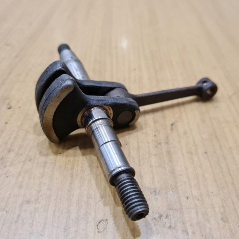 MITSUBISHI T50 WAŁ KORBOWY KORBOWÓD ORYGINAŁ MITSUBISHI T50 WAŁ KORBOWY KORBOWÓD ORYGINAŁ