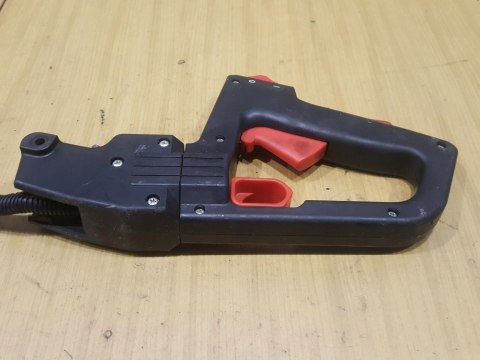 MITSUBISHI TL 201 RĄCZKA GAZU RĘKOJEŚĆ UCHWYT MITSUBISHI TL 201 RĄCZKA GAZU RĘKOJEŚĆ UCHWYT