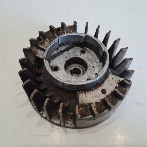 SOLO 645 MAGNETO KOŁO MAGNESOWE SOLO 645 MAGNETO KOŁO MAGNESOWE