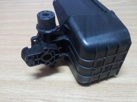 HUSQVARNA 132 HBV OSŁONA OBUDOWA POKRYWA KORPUS HUSQVARNA 132 HBV OSŁONA OBUDOWA POKRYWA KORPUS