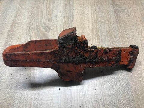 HUSQVARNA 136 RĄCZKA GAZU RĘKOJEŚĆ ZBIORNIK UCHWYT HUSQVARNA 136 RĄCZKA GAZU RĘKOJEŚĆ ZBIORNIK UCHWYT