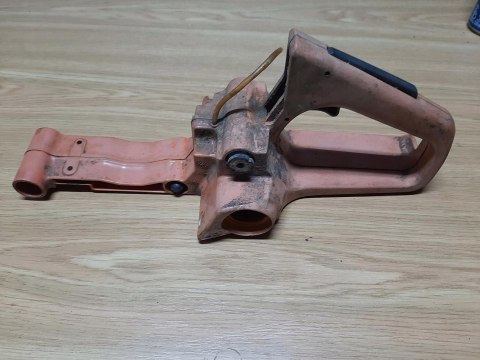 HUSQVARNA 137 142 RĄCZKA GAZU ZBIORNIK OBUDOWA HUSQVARNA 137 142 RĄCZKA GAZU ZBIORNIK OBUDOWA