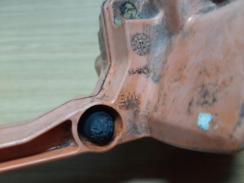 HUSQVARNA 137 142 RĄCZKA GAZU ZBIORNIK OBUDOWA HUSQVARNA 137 142 RĄCZKA GAZU ZBIORNIK OBUDOWA