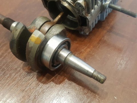 SOLO 610 VA CYLINDER TŁOK WAŁ KORBOWY KORBOWÓD KPL SOLO 610 VA CYLINDER TŁOK WAŁ KORBOWY KORBOWÓD KPL