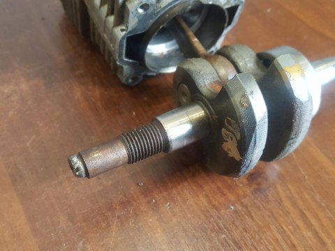 SOLO 610 VA CYLINDER TŁOK WAŁ KORBOWY KORBOWÓD KPL SOLO 610 VA CYLINDER TŁOK WAŁ KORBOWY KORBOWÓD KPL
