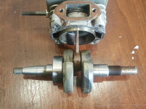 SOLO 610 VA CYLINDER TŁOK WAŁ KORBOWY KORBOWÓD KPL SOLO 610 VA CYLINDER TŁOK WAŁ KORBOWY KORBOWÓD KPL