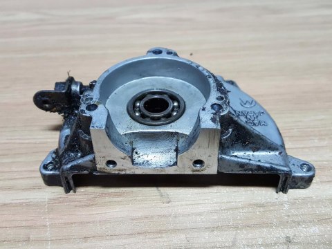 HUSQVARNA 125R KARTER OBUDOWA SILNIKA KORPUS HUSQVARNA 125R KARTER OBUDOWA SILNIKA KORPUS