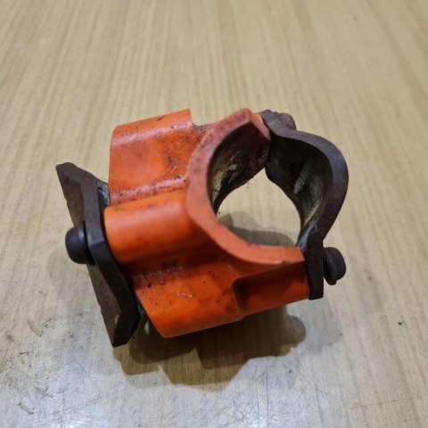 HUSQVARNA 125R UCHWYT MOCOWANIE OBEJMA HUSQVARNA 125R UCHWYT MOCOWANIE OBEJMA