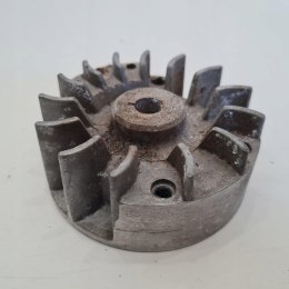 MCCULLOCH SUPER MAC 26 MAGNETO KOŁO MAGNESOWE