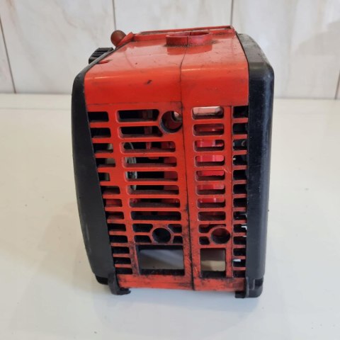 SOLO 126 SZARPAK STARTER ROZRUSZNIK ZBIORNIK OBUDOWA KORPUS SOLO 126 SZARPAK STARTER ROZRUSZNIK ZBIORNIK OBUDOWA KORPUS
