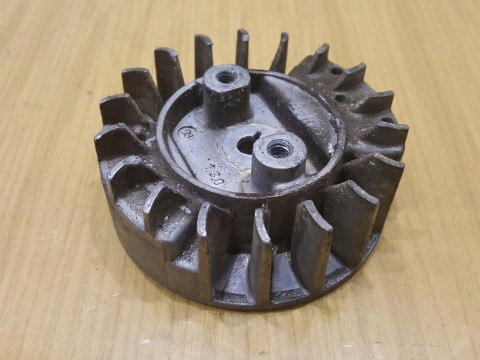 SOLO 130 MAGNETO KOŁO MAGNESOWE SOLO 130 MAGNETO KOŁO MAGNESOWE