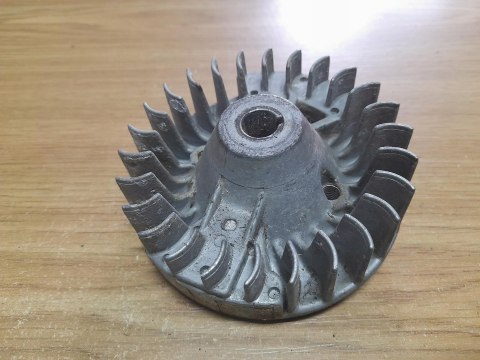 HONDA UMT 28D MAGNETO KOŁO MAGNESOWE HONDA UMT 28D MAGNETO KOŁO MAGNESOWE