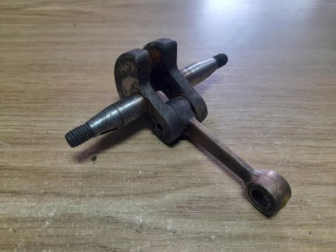 HONDA UMT 28D WAŁ KORBOWY KORBOWÓD HONDA UMT 28D WAŁ KORBOWY KORBOWÓD