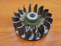 HUSQVARNA 122 C MAGNETO KOŁO MAGNESOWE