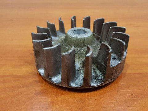 HUSQVARNA 122 C MAGNETO KOŁO MAGNESOWE HUSQVARNA 122 C MAGNETO KOŁO MAGNESOWE