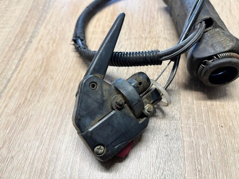 SOLO 125 RĄCZKA GAZU MANETKA UCHWYT RĘKOJEŚĆ SOLO 125 RĄCZKA GAZU MANETKA UCHWYT RĘKOJEŚĆ