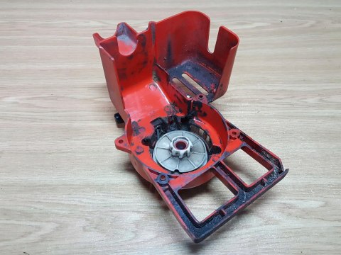 SOLO 125 SZARPAK STARTER ROZRUSZNIK OBUDOWA SOLO 125 SZARPAK STARTER ROZRUSZNIK OBUDOWA