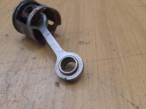 SOLO 125 CYLINDER TŁOK ORYGINAŁ KOMPLET SOLO 125 CYLINDER TŁOK ORYGINAŁ KOMPLET
