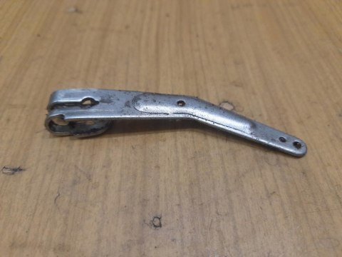 HONDA HR 173 DŹWIGNIA CIĘGNO UCHWYT HONDA HR 173 DŹWIGNIA CIĘGNO UCHWYT