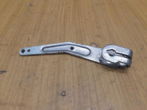 HONDA HR 173 DŹWIGNIA CIĘGNO UCHWYT HONDA HR 173 DŹWIGNIA CIĘGNO UCHWYT