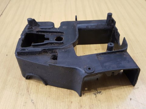 MCCULLOCH MINI MAC 833AV OSŁONA OBUDOWA KORPUS MCCULLOCH MINI MAC 833AV OSŁONA OBUDOWA KORPUS