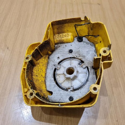 MCCULLOCH MT 320 I SZARPAK STARTER ROZRUSZNIK OBUDOWA OSŁONA MCCULLOCH MT 320 I SZARPAK STARTER ROZRUSZNIK OBUDOWA OSŁONA