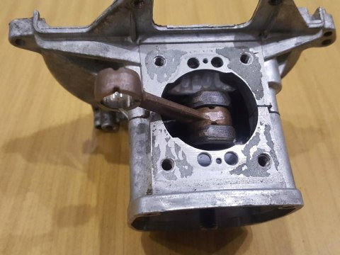 ALKO BC 260 L KARTER OBUDOWA WAŁ KORBOWY KORPUS ALKO BC 260 L KARTER OBUDOWA WAŁ KORBOWY KORPUS