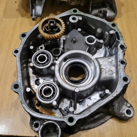 HONDA GXV 340 KARTER CYLINDER MISA MISKA OLEJU KORPUS KOMPLET HONDA GXV 340 KARTER CYLINDER MISA MISKA OLEJU KORPUS KOMPLET