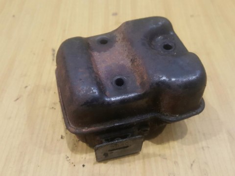 HOMELITE I3350B TŁUMIK WYDECH HOMELITE I3350B TŁUMIK WYDECH